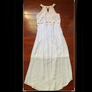 Thalía Sodi Beautiful white dress